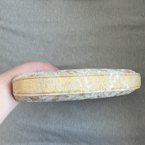 Avon by Kadin Gold Hand Purse - Picture 4 of 4